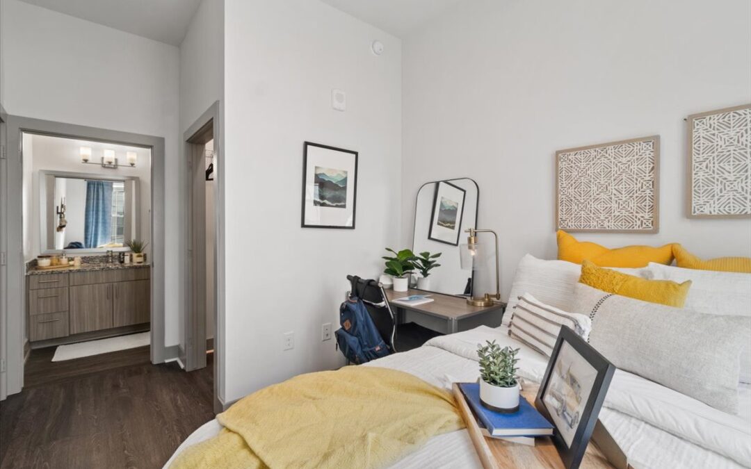A Day Living in Student Apartments in Atlanta Near Georgia Tech